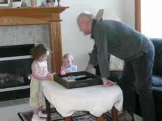 Finding eggs with Pas.