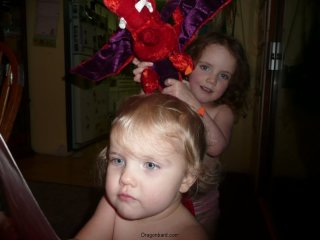 Look behind you, LiliBee!